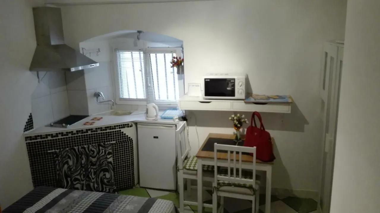 Split Studio Irisha